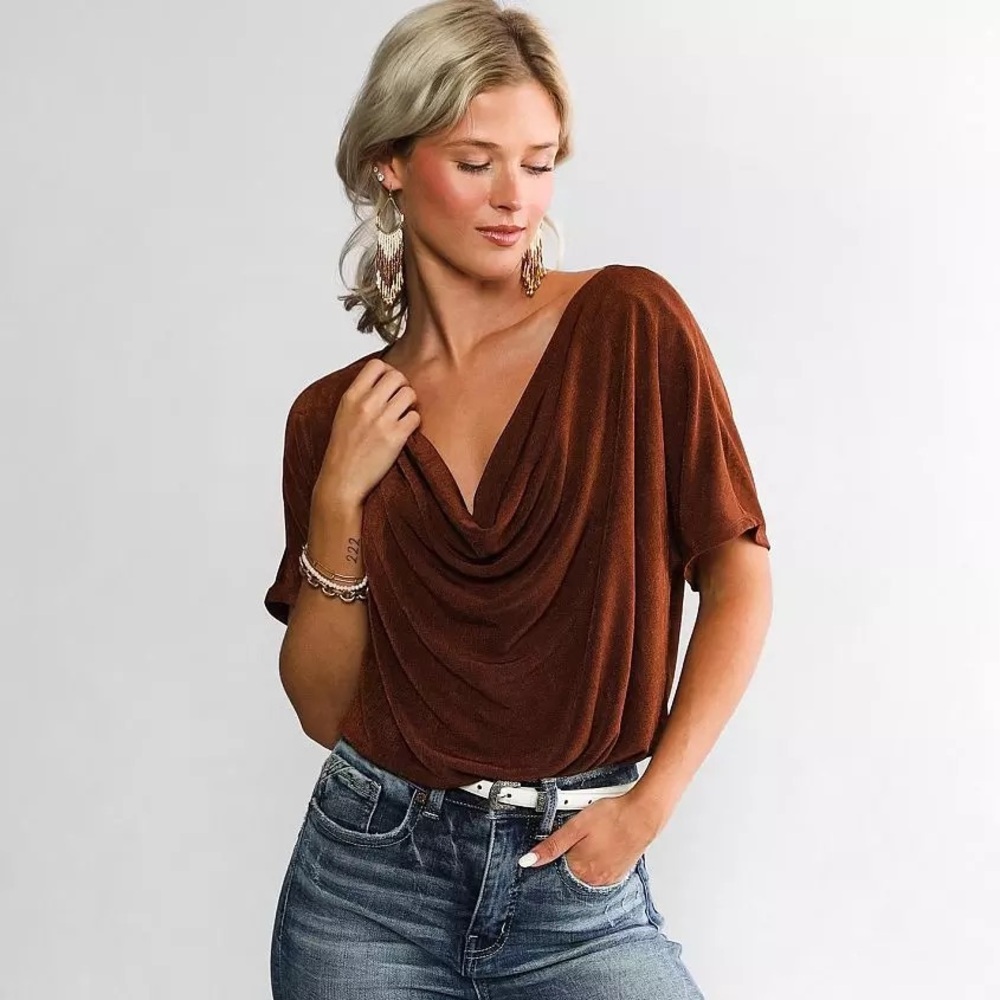 Red by BKE top, small, brown, NWT